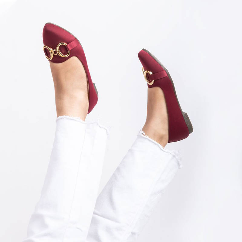 YASSIO Maroon Womens Golden Chain, Work-to-Weekend Comfort Ballerina (EURO 37)