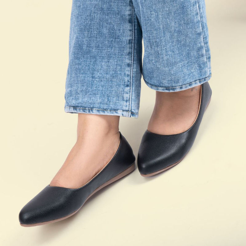 YASSIO Black Womens Solid Everyday Wear Ballerina (EURO 36)