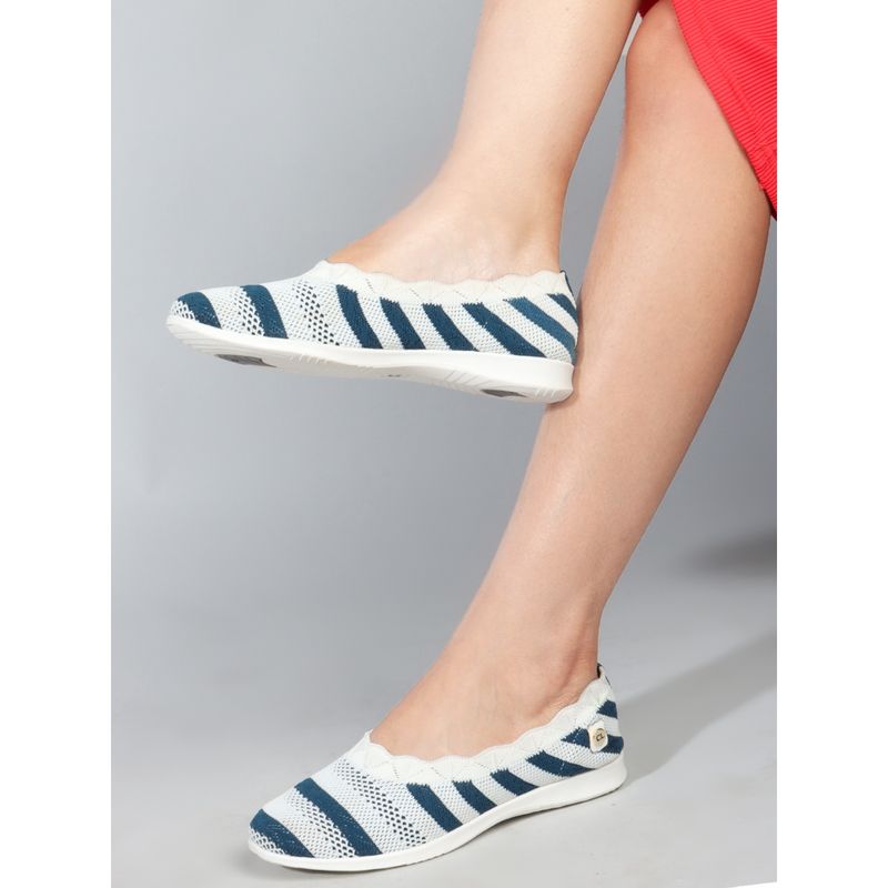 Carlton London White Slip On Round Toe Woven Desin Bellies (EURO 39)