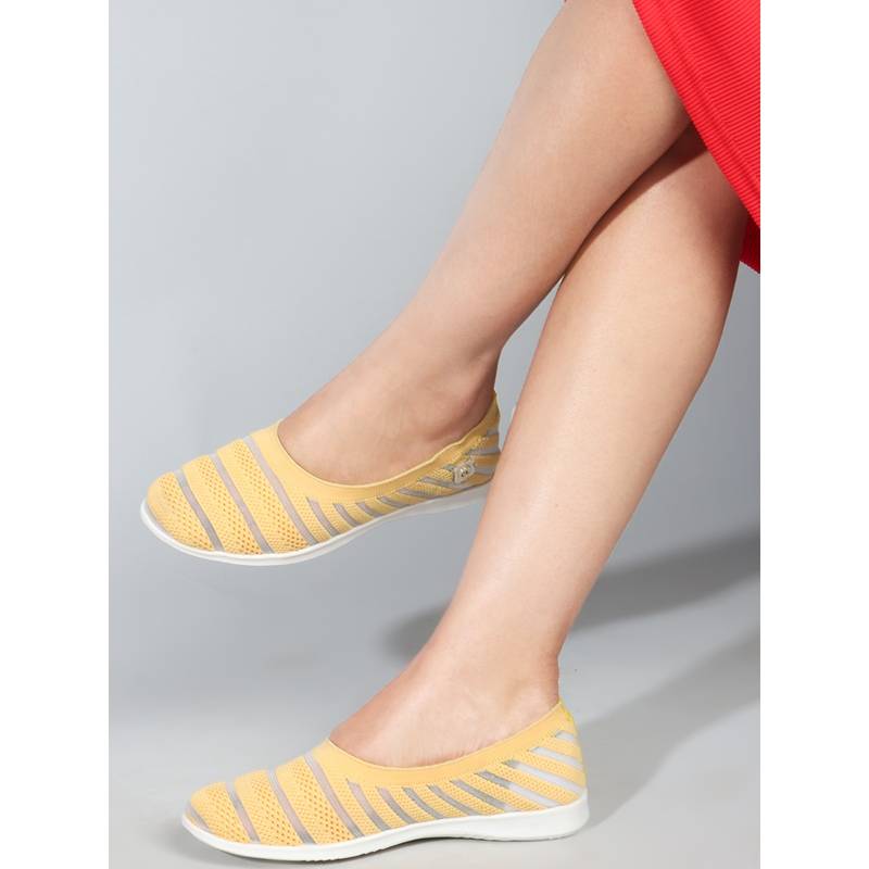Carlton London Mustard Slip On Round Toe Woven Desin Bellies (EURO 37)
