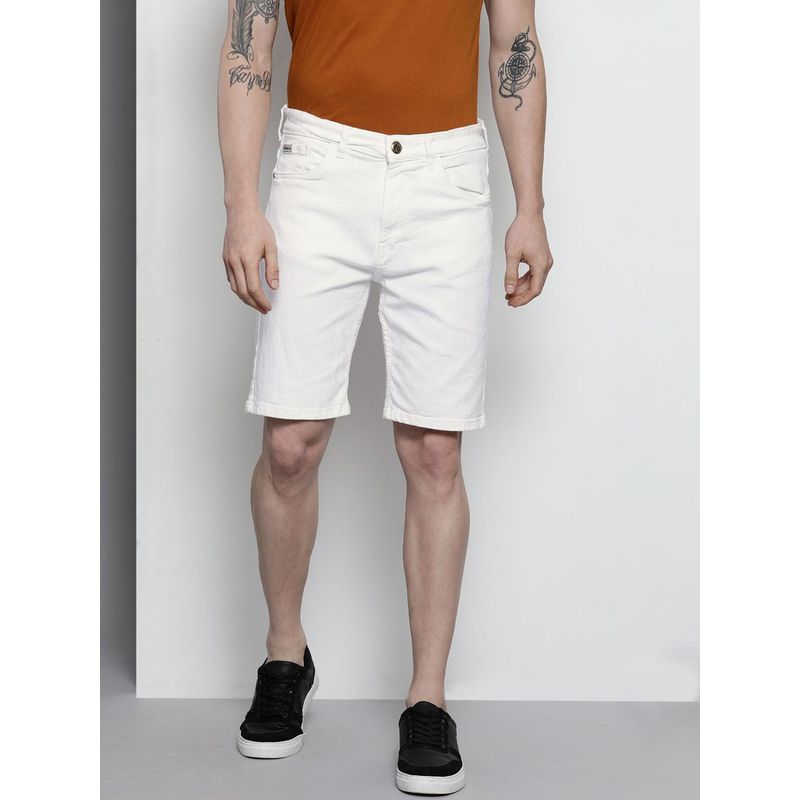 The Indian Garage Co Men White Slim Fit Solid Mid-Rise Shorts (30)