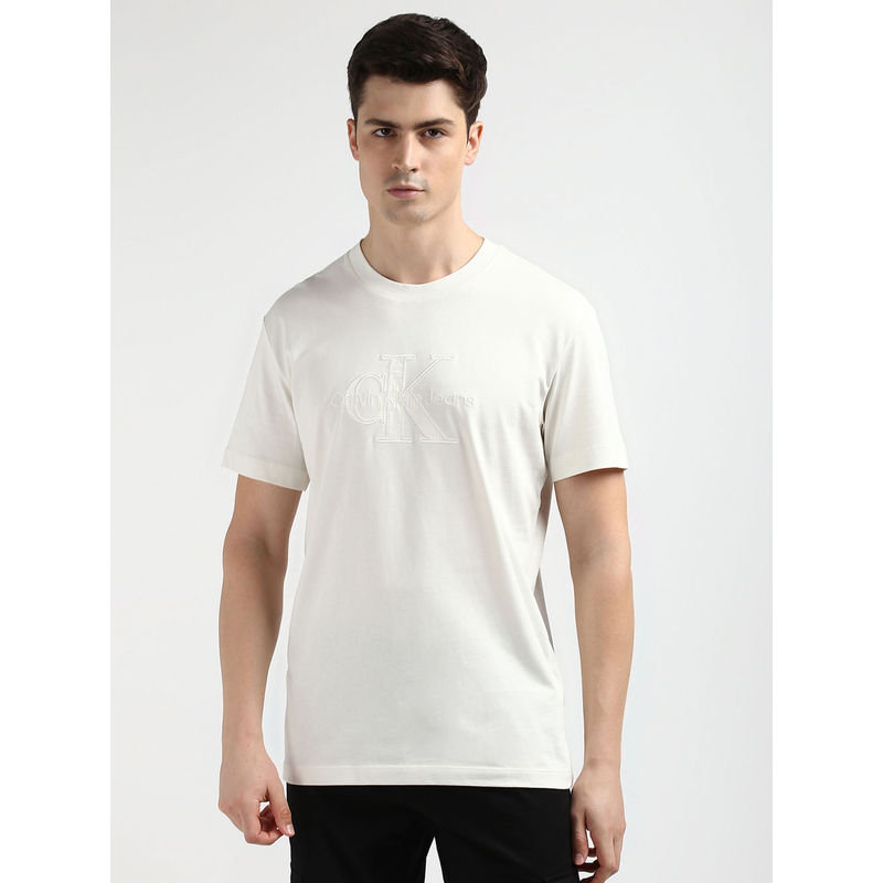 Calvin Klein Men Off White Color T-Shirt (L)