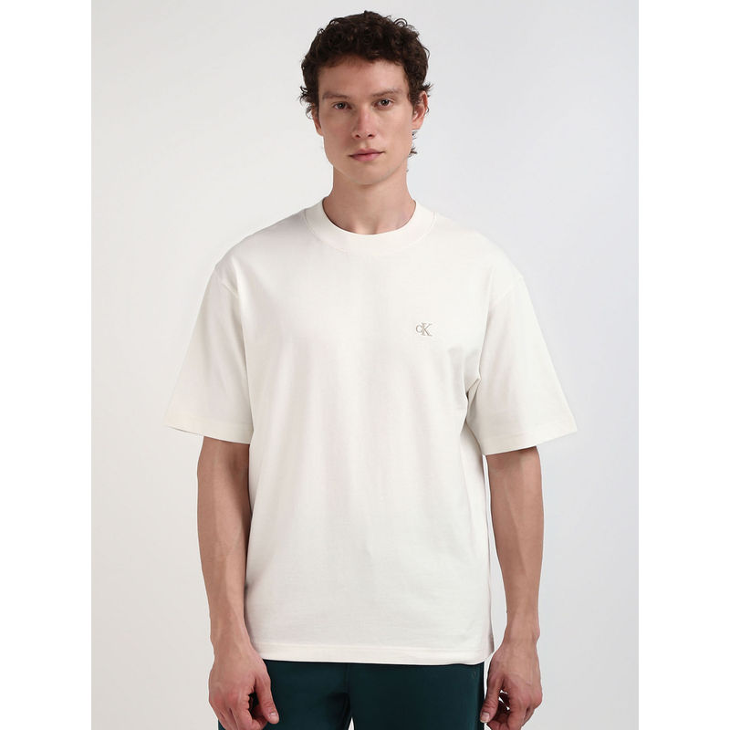 Calvin Klein Men Off White Color T-Shirt (L)