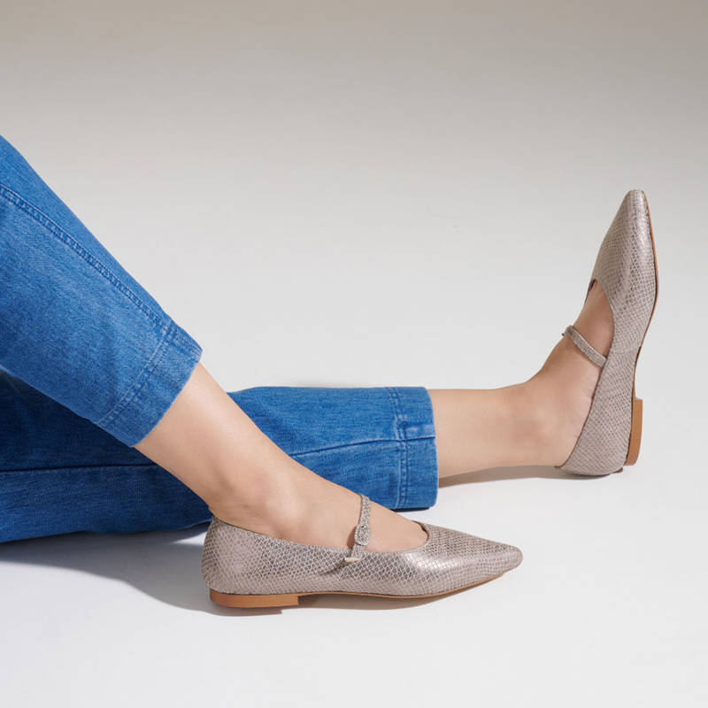 MIORAH Beige Leather Ballerinas for Women (EURO 36)