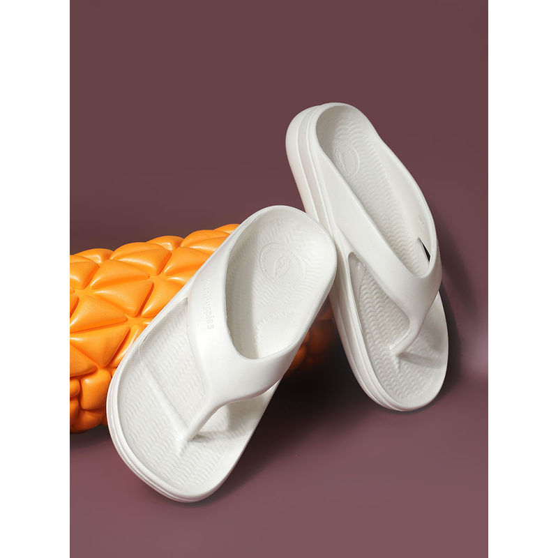 Hush Puppies Women White Slip-On Flipflops (UK 6)