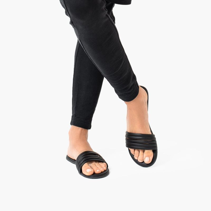IRUSSH Memory Foam Sana Black Sliders (EURO 36)