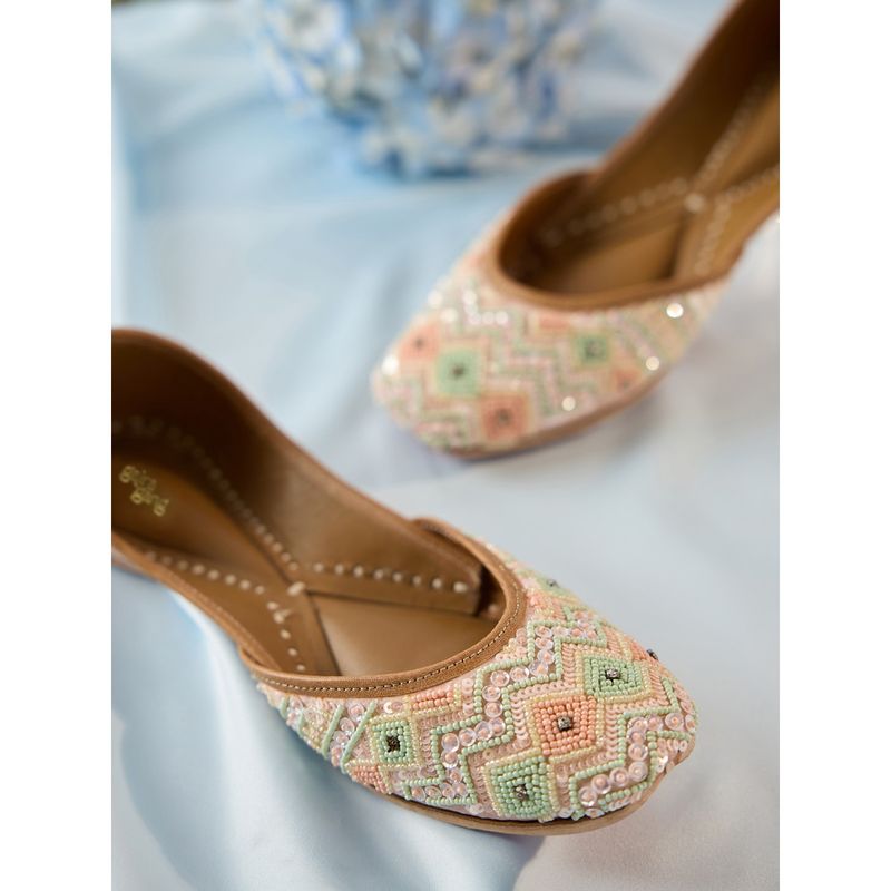 Gajra Gang Peach and Green Hand Embroidered Leather Juttis GGFW07 (EURO 38)