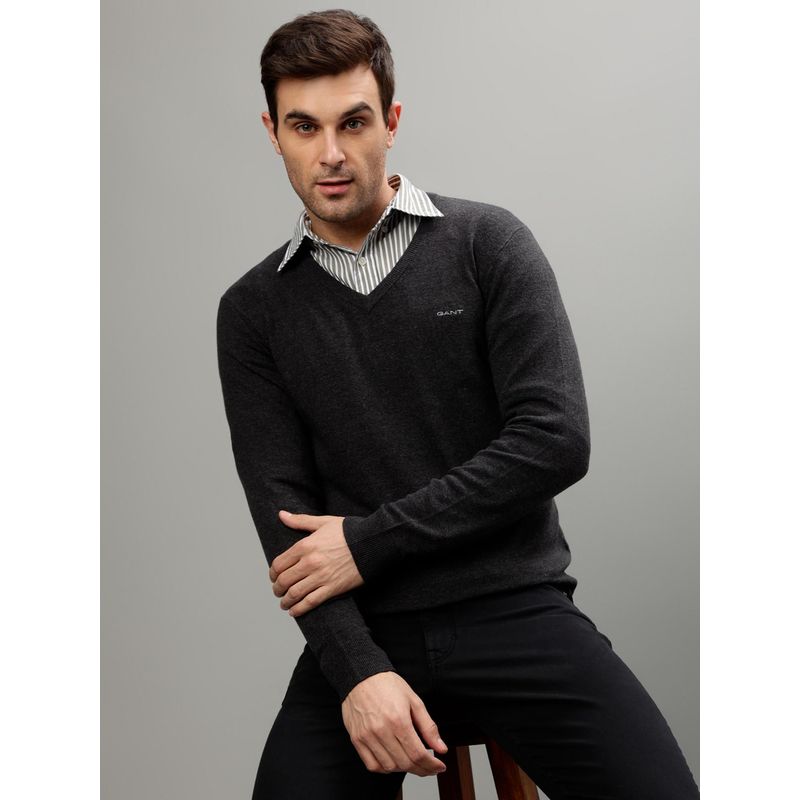 GANT Men Charcoal Solid V-Neck Full Sleeves Sweater (S)