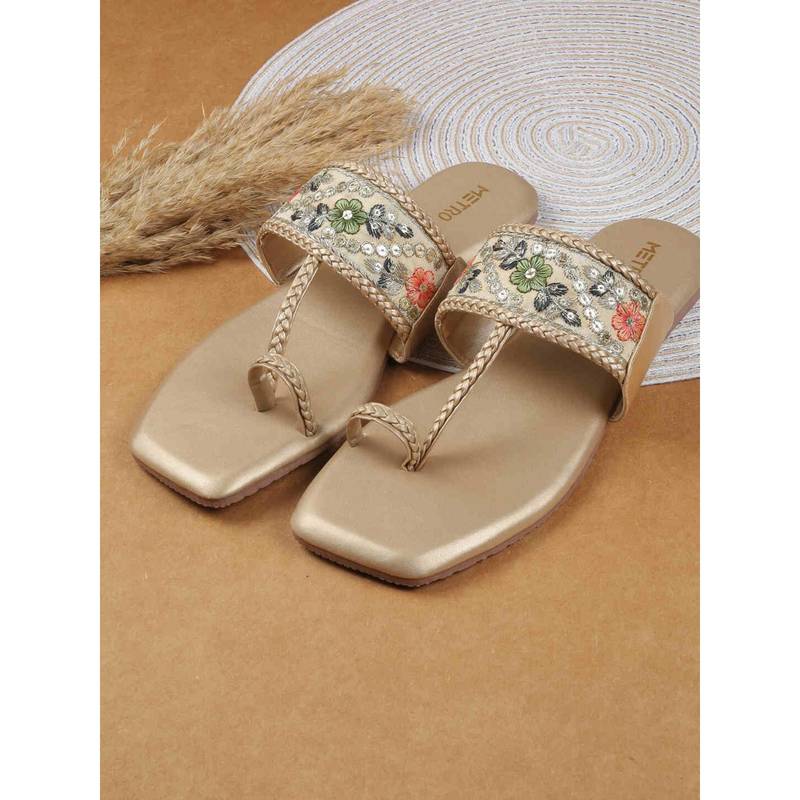 Metro Women Gold Flats (EURO 36)