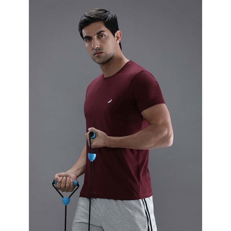 Crocodile Wine Solid/Plain Slim Fit T-Shirt (L)