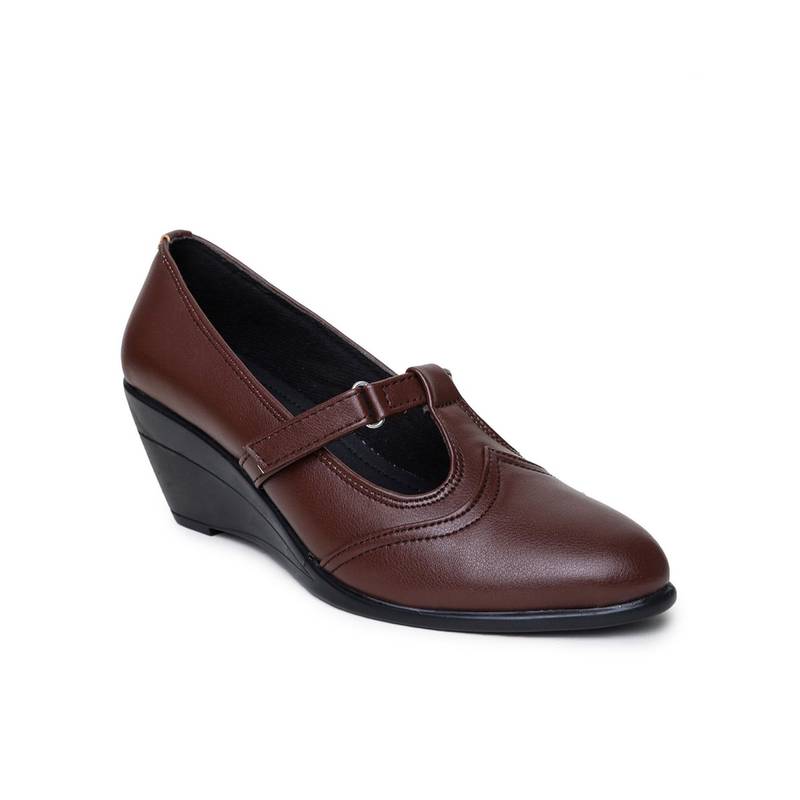 VALIOSAA Solid Brown Wedges (EURO 39) (EURO 39)