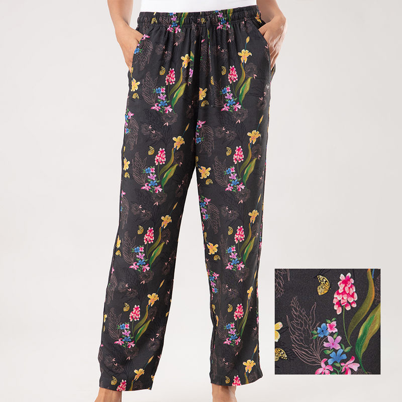 Nykd by Nykaa Printed Paradise Ultra-smooth Pyjama - NYS022 Floral Print (L)