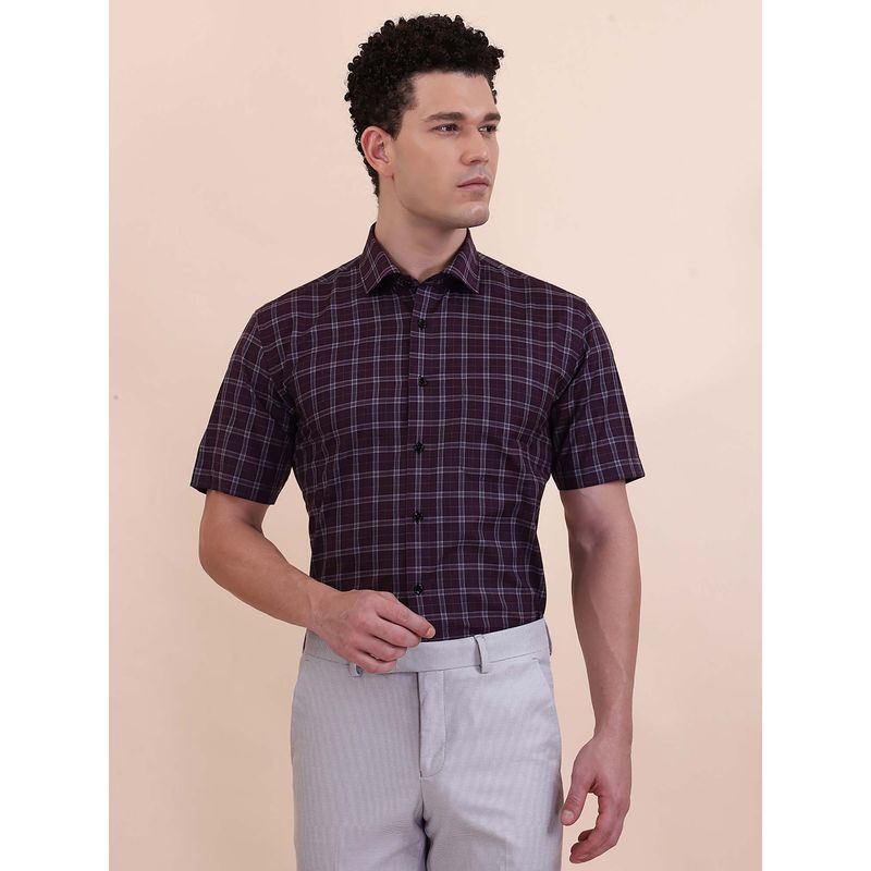 Greenfibre Men Dark Burgundy Checked Formal Shirt (39)