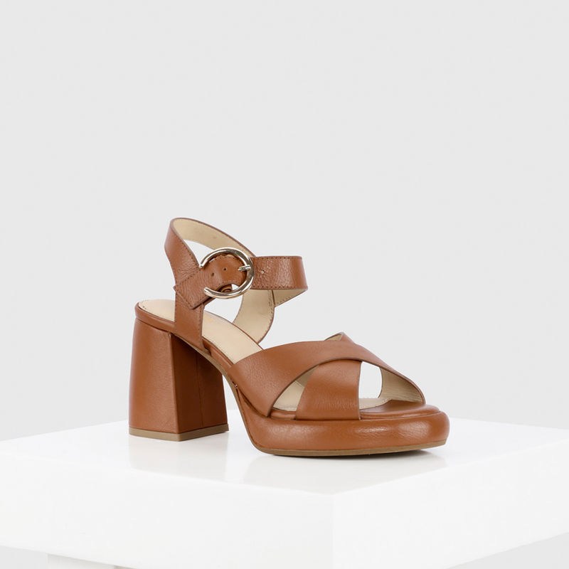Oroh Palermo Tan Heels (EURO 37)