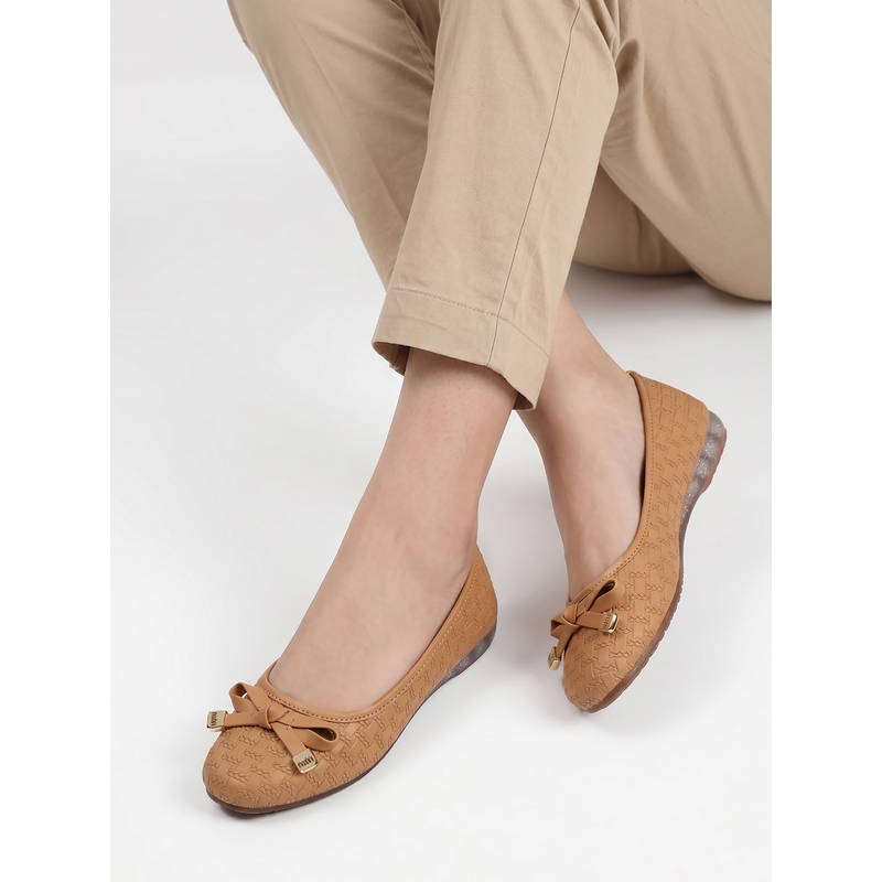 Dollphin Women Beige Elegant Ballerina with Bow Detail Dfg-1012 (EURO 36)