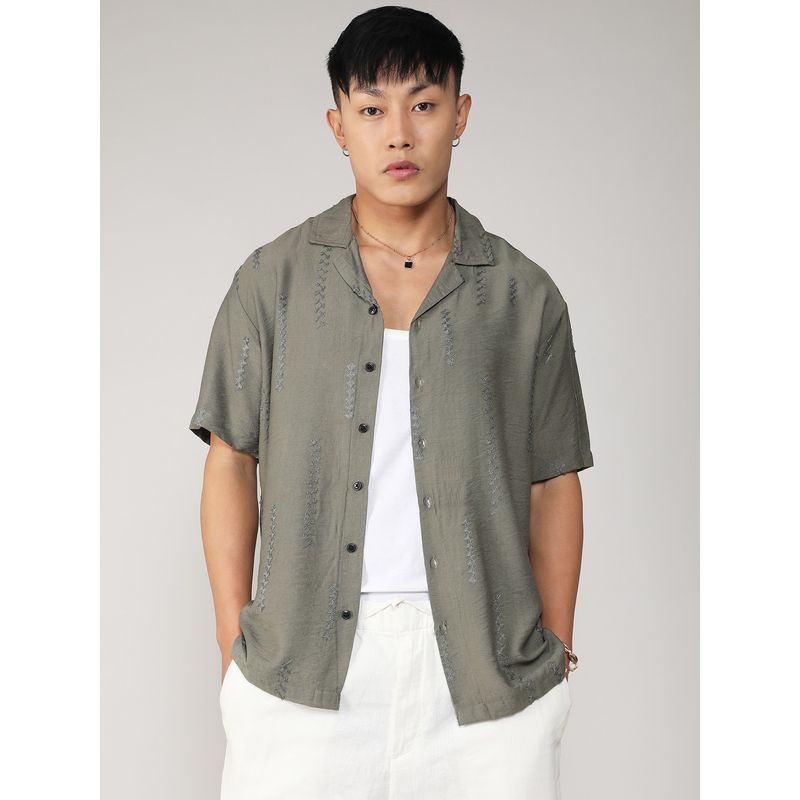 Campus Sutra Embroidered Twist Casual Shirt - Green (S)