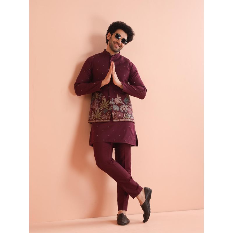 KISAH Men Maroon Embroidered Kurta with Jacket and Trouser (Set of 3) (38)