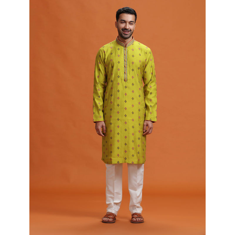 Kora by Nilesh Mitesh Green Embroidered Mandarin Neck Kurta With Pant (38)