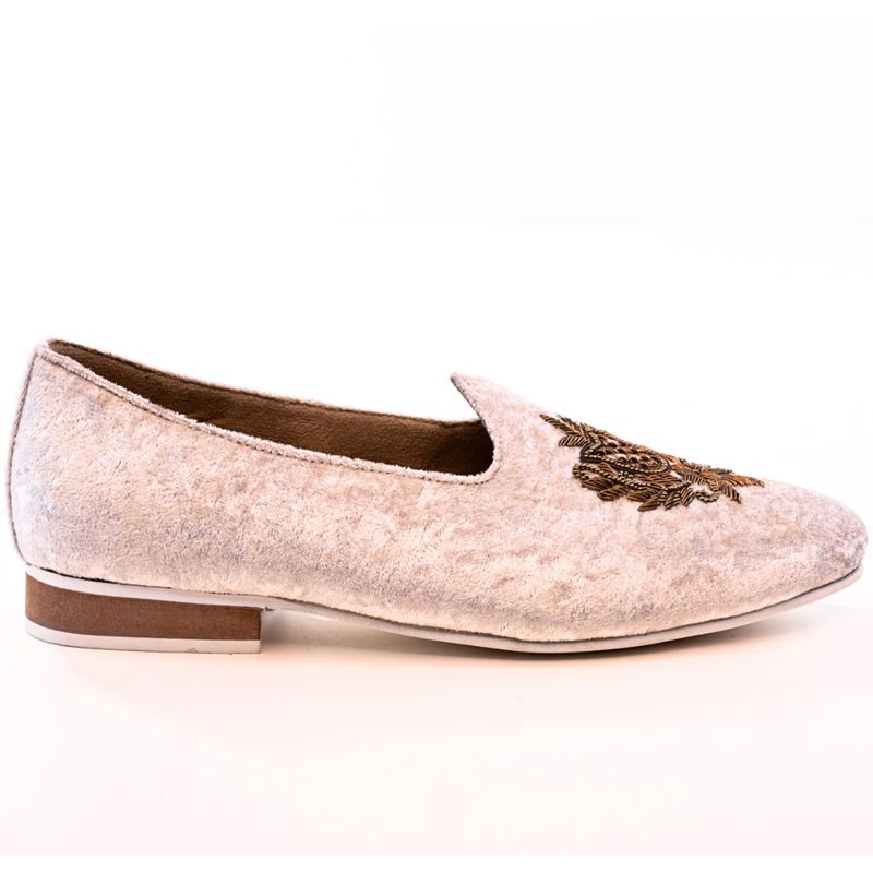 Monkstory Opulenza Embroidered Mojri - Moon White (UK 9 )