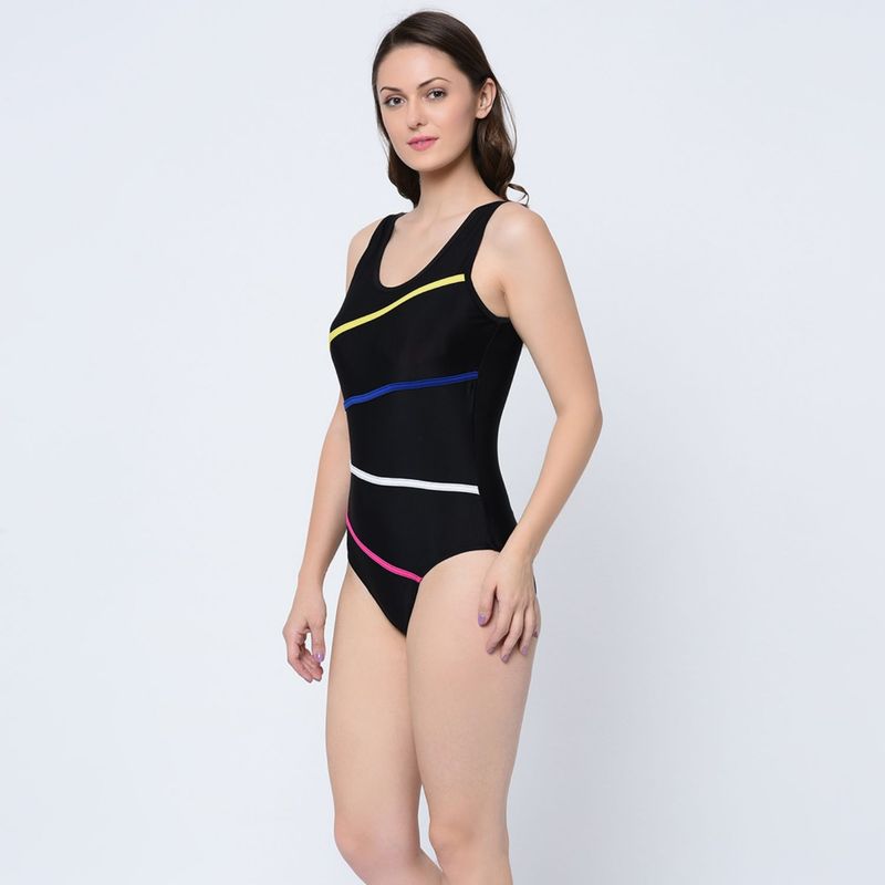 nykaa swimwear