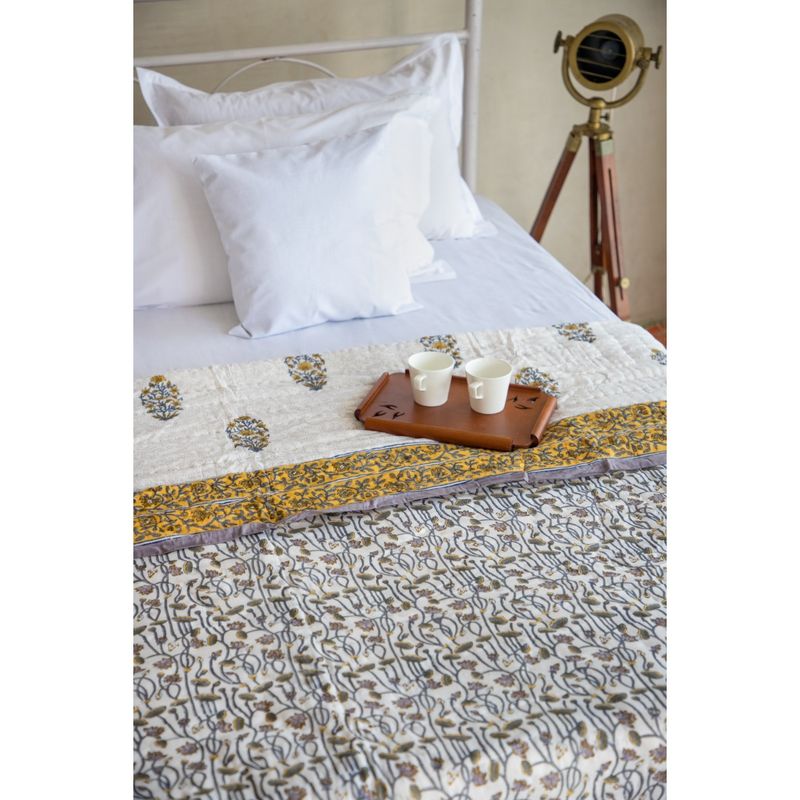 ADYA Silver Mulit-Color Lotus Cotton Single Quilt (Single)