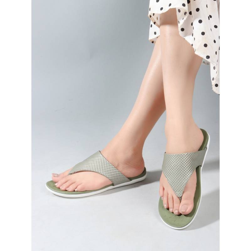Carlton London Olive Slip-On Round Toe Women Flats (EURO 36)