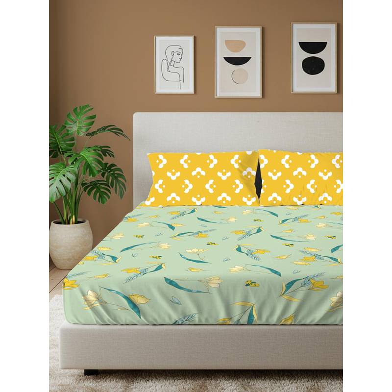 Urban Space Sprinkle soft green Cotton Bedsheet with 2 Pillow Covers (King)