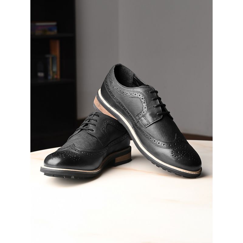 Louis Stitch Black Men Leather Casual Brogue Shoes (UK 6)