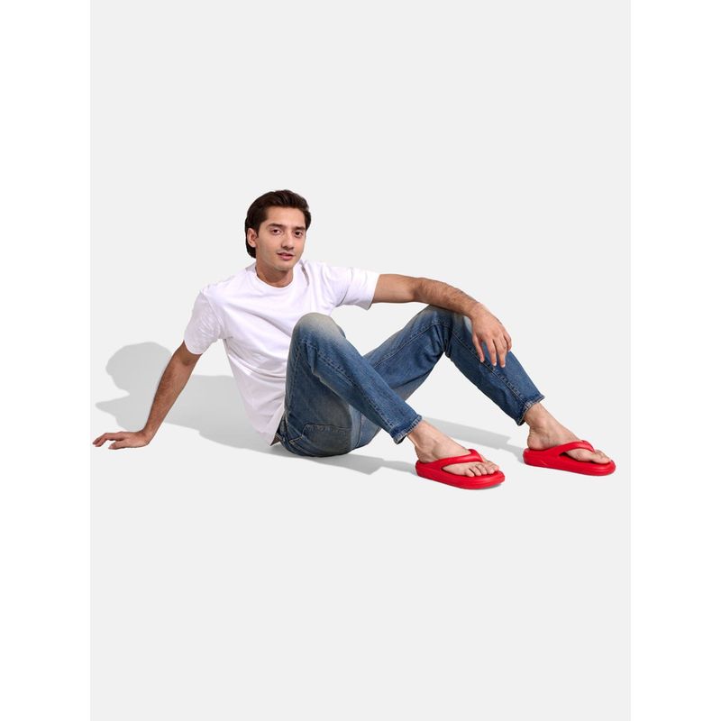 Neeman's Unisex Red Solid Cushers Flipflops (UK 4)