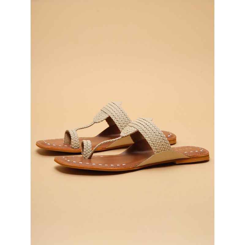 Eridani Deeya OffWhite Festive Kolhapuri (UK 3)