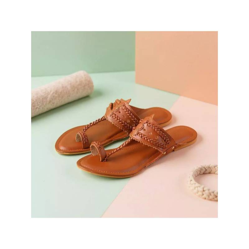 AUZORI Women Earthy Tan Kolhapuri - Tan (EURO 36)
