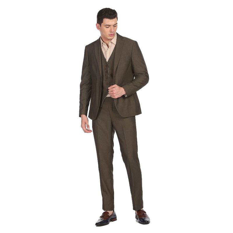 Arrow Men Brown Tailored Regular Fit Three Piece Suit
