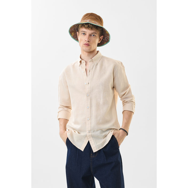 Snitch Men Beige Solid Full Sleeves Slim Casual Shirt (M)