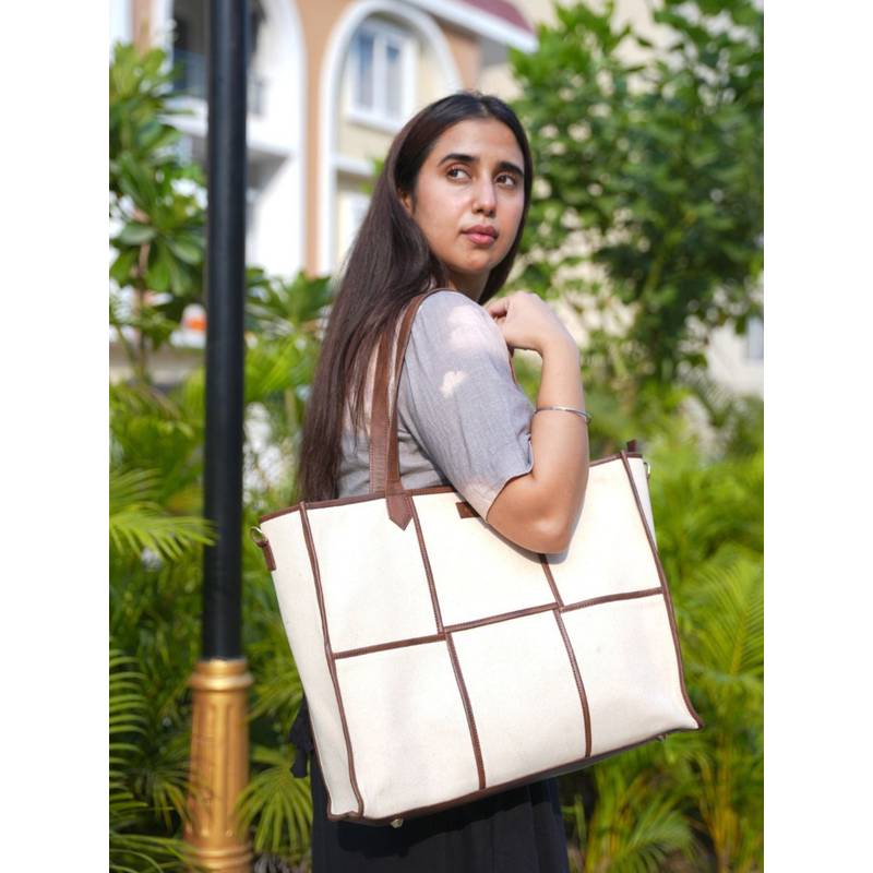 Hues Studio Ace Tote Bag for Women Brown (M)