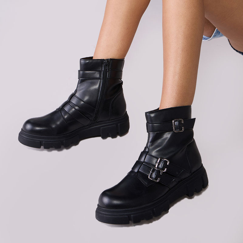 靴 Dark Aged Buckle Combat Boots Dark Aged Buckle Combat Boots Patent Buckled Combat Boots Black