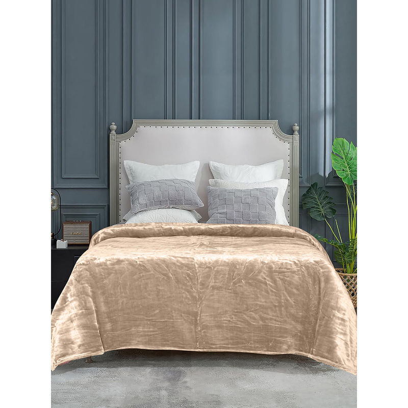 Saral Home Light Weight Cloudy Mink Silky-Soft Quilt/Blanket All Seasons, Beige (King)