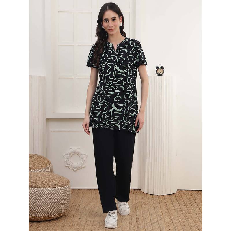 Kanvin Women Black-Green Printed Top and Pyjama (M)