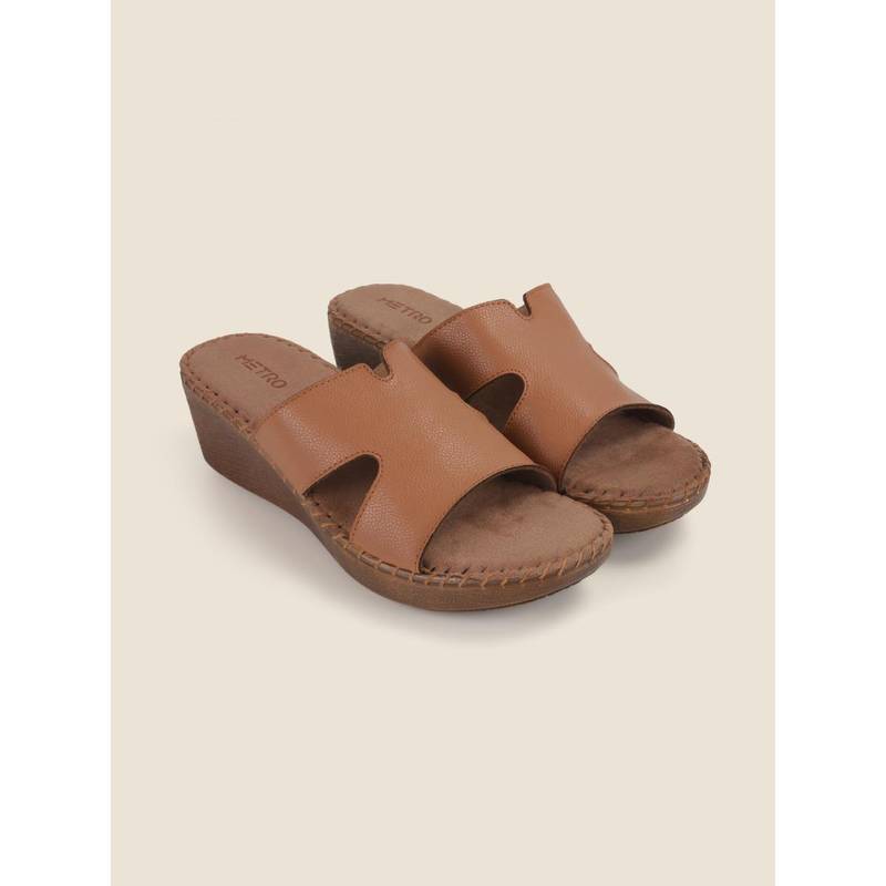 Metro Beige Synthetic Casual Wedges Heels (EURO 36)