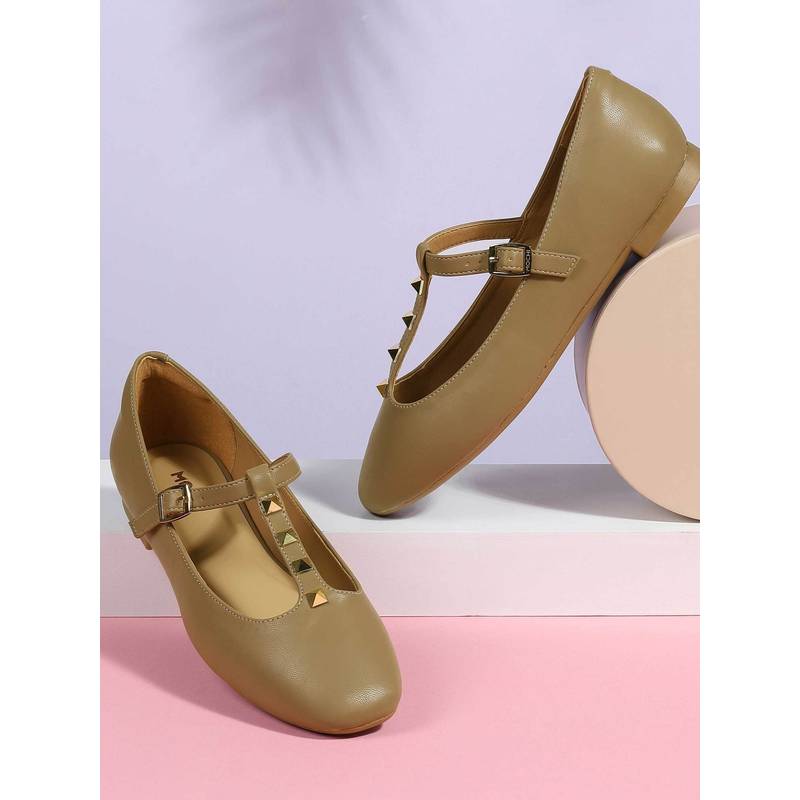 Mochi Women Beige Ballerina (EURO 36)