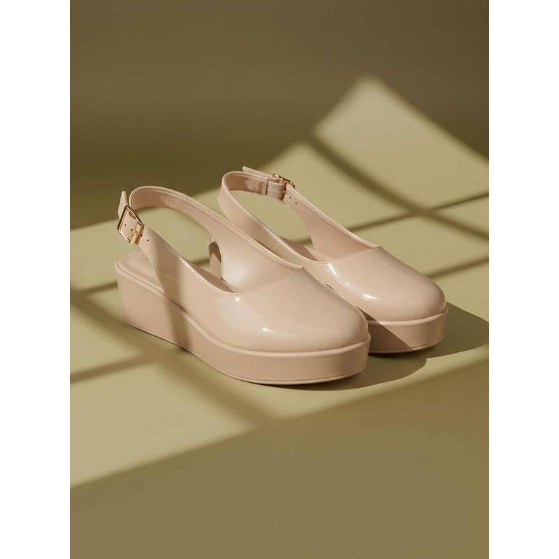 Mochi Women Beige Sandals (EURO 38)
