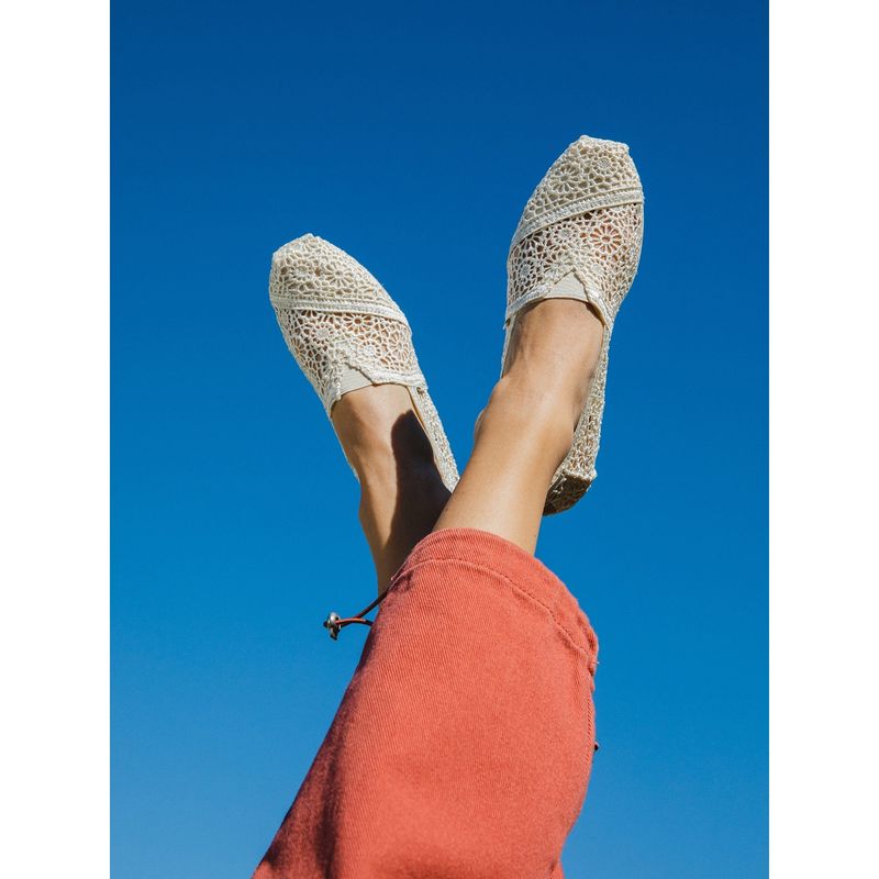 Toms crochet shop flat shoes
