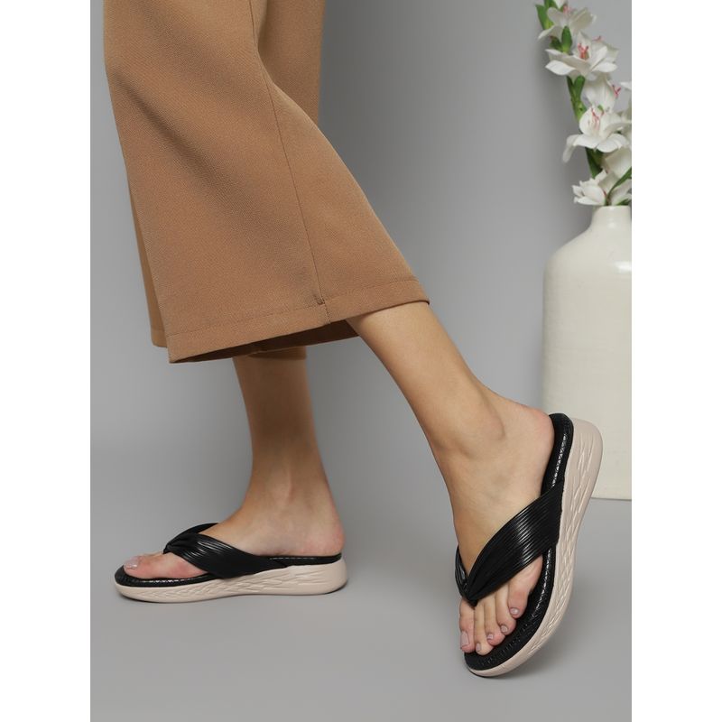 Truffle Collection Black Solid Sandals (UK 3)