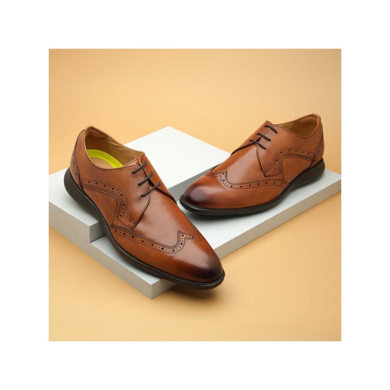 Florsheim The DRESS HYBRID Tan Men Ultra Comfort Brogues (EURO 40)