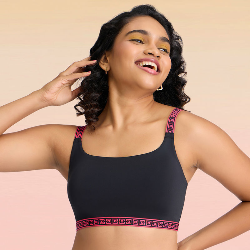 Lola and Mae Varsity Edit Sports Bra - Black LMB1021 (M)