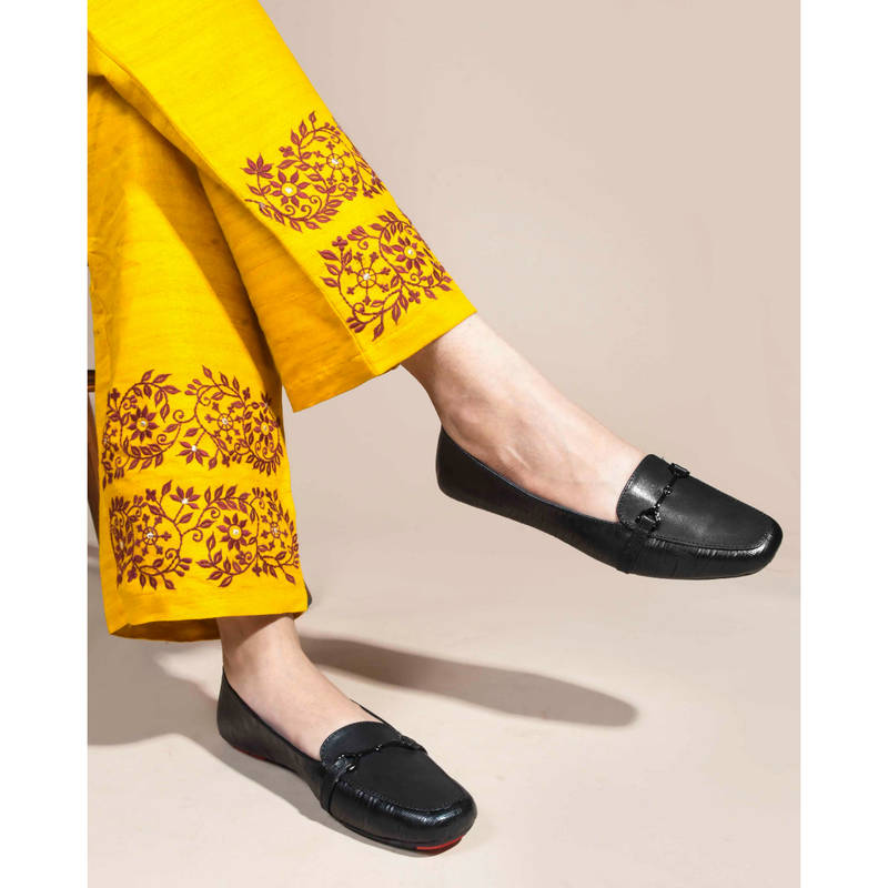 SHUZ TOUCH Women Black Ballerinas Round Toe Flats (EURO 40)