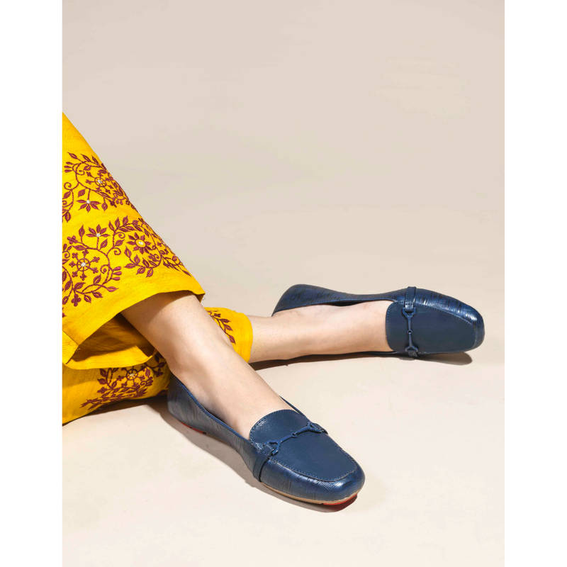 SHUZ TOUCH Women Navy Blue Ballerinas Round Toe Flats (EURO 37)