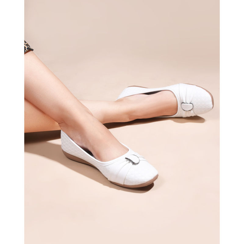 SHUZ TOUCH White Comfort Ballerinas (EURO 38)