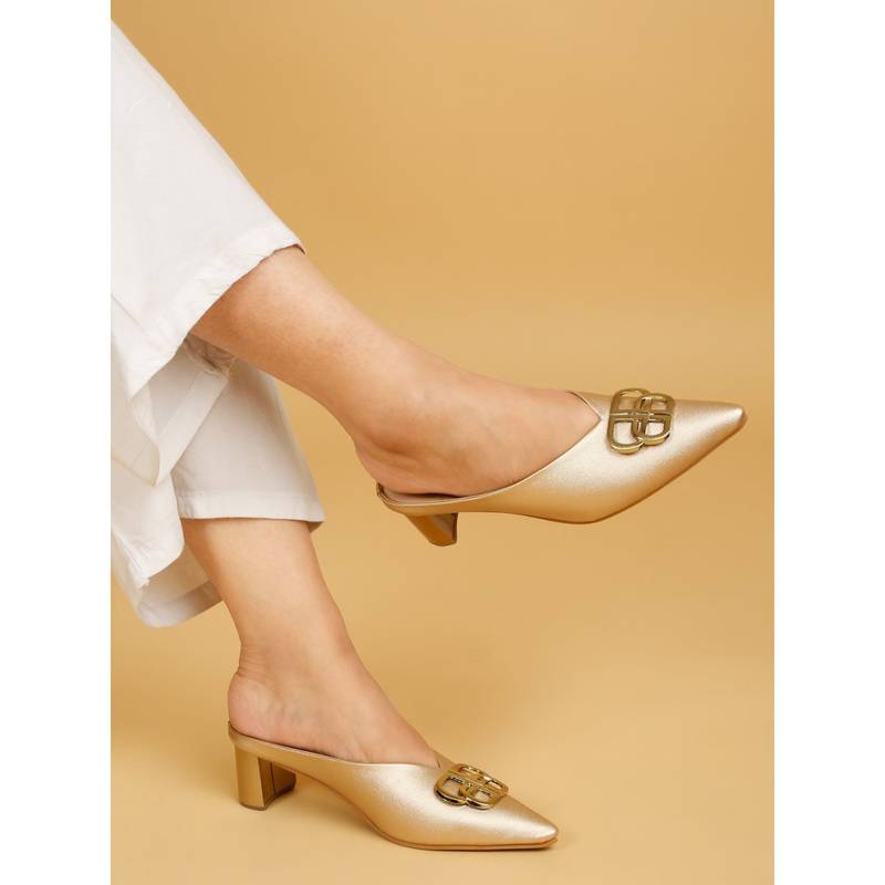 Flat n Heels Women Gold Sandal Heels (EURO 35)