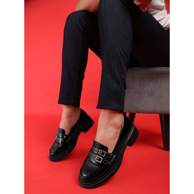 Truffle Collection Black Solid Loafers (UK 3)
