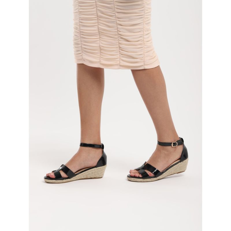 Truffle Collection Black Solid Wedges (UK 7)